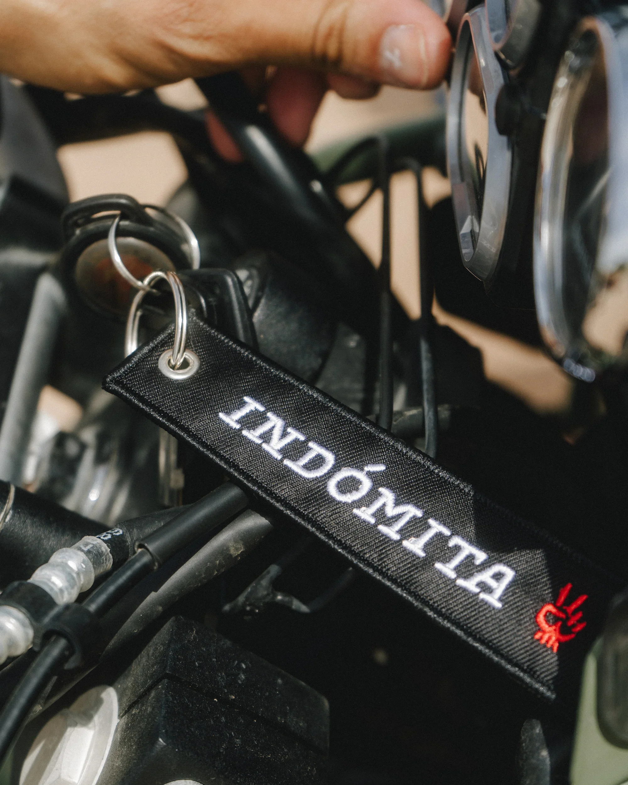 'WEAR YOUR OWN STORY' KEY RING - Image 3